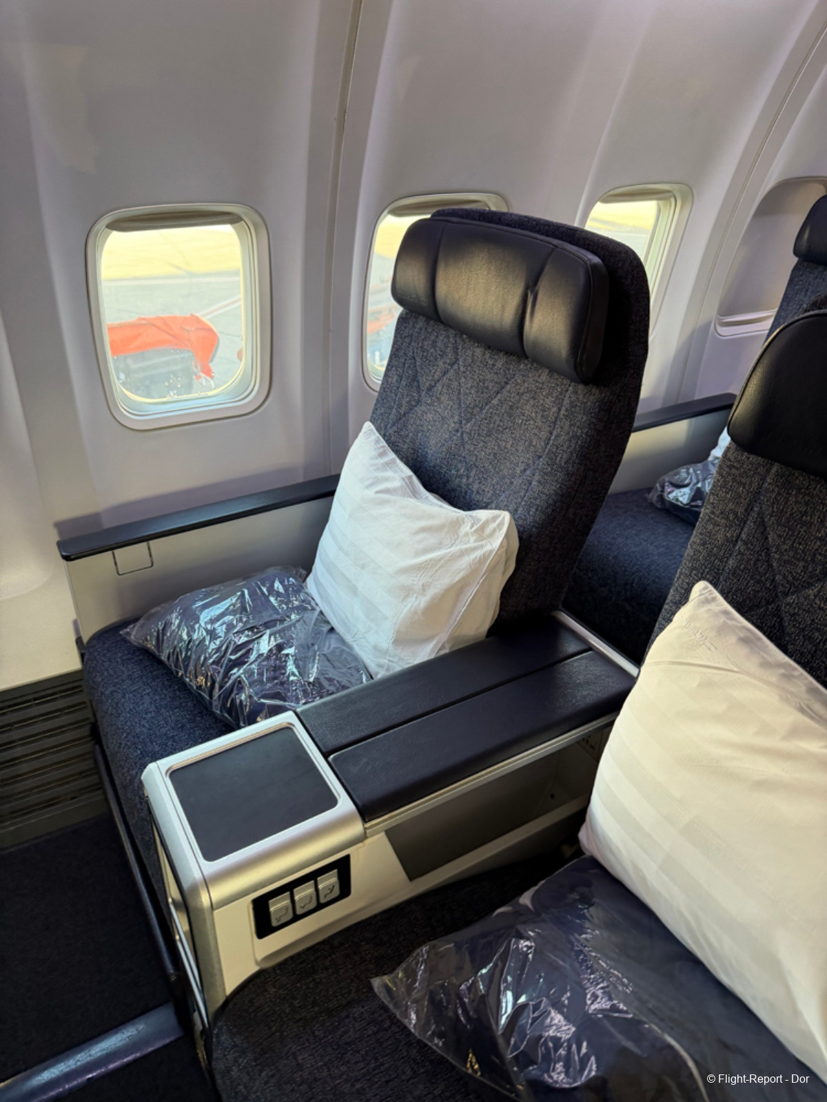 photo photo-10-10-2025-7-45-46