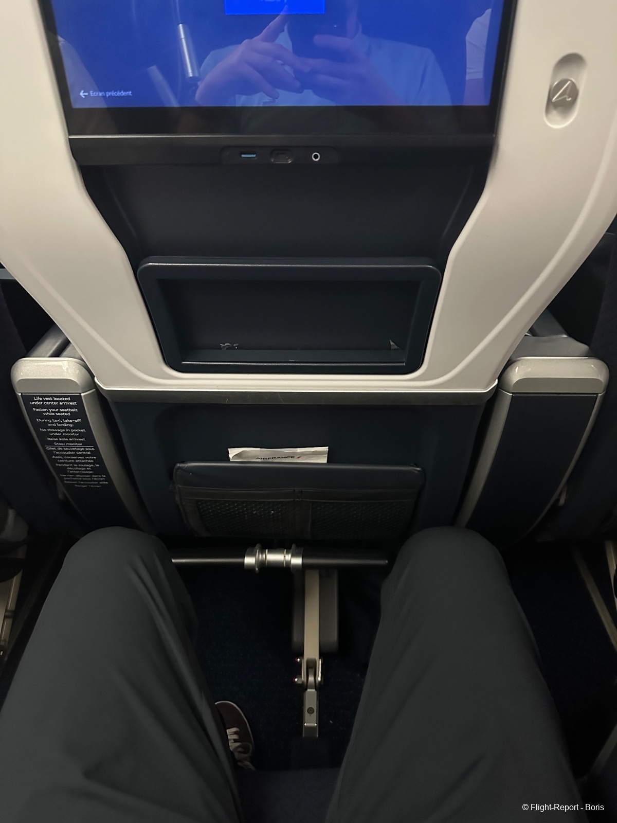 Air France Hong Kong → Paris