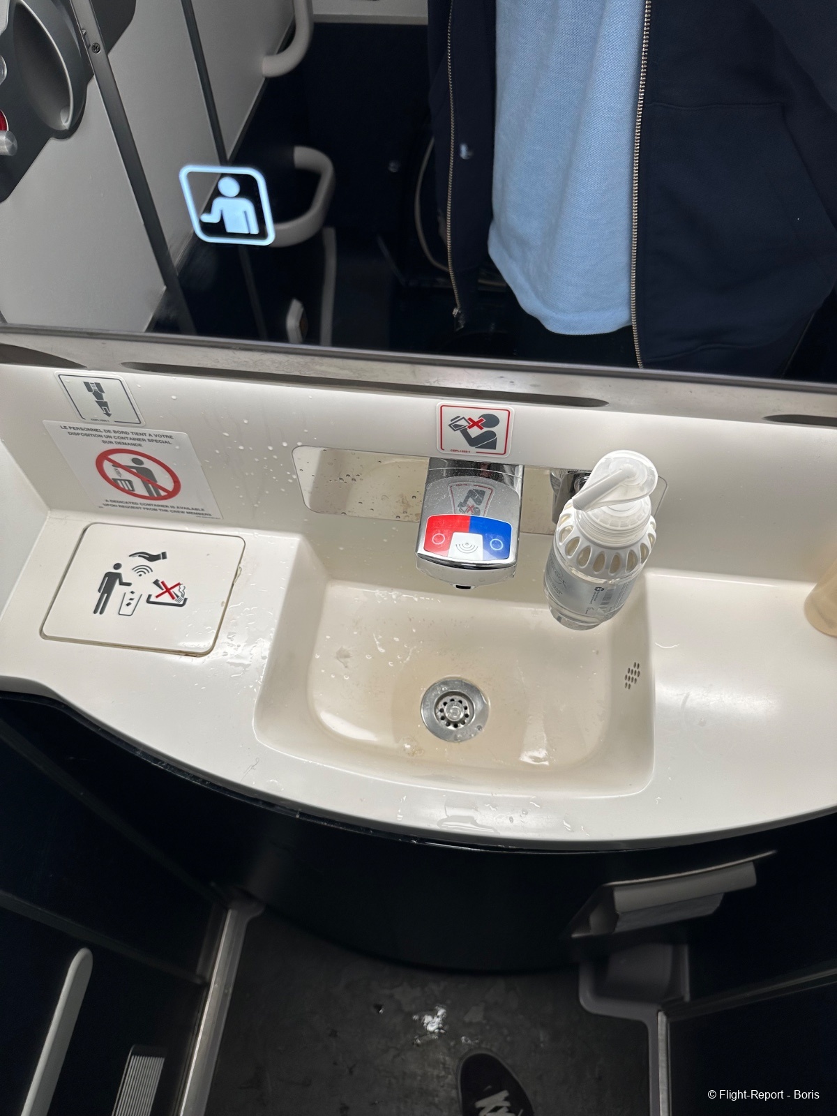 Air France Hong Kong → Paris