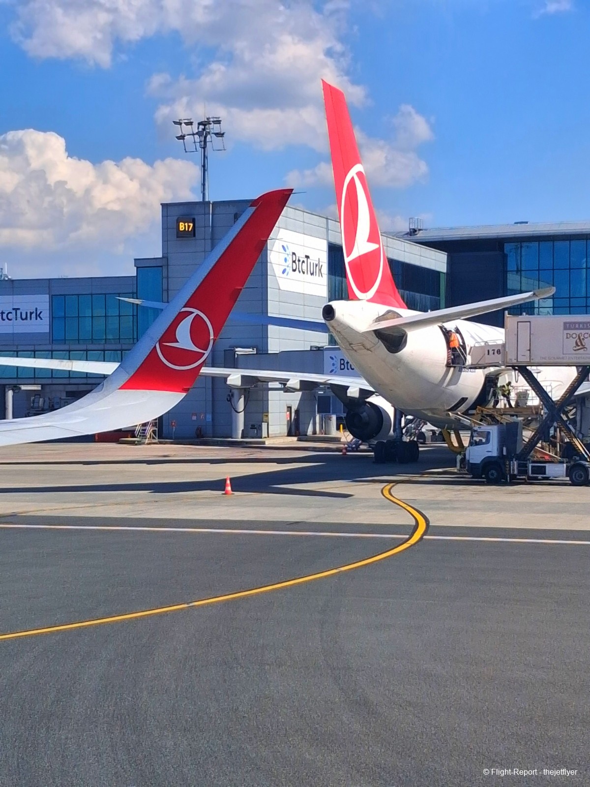 Turkish Airlines Manchester → Istanbul