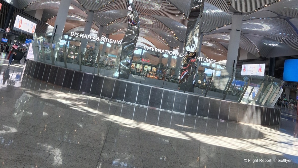 Turkish Airlines Istanbul → Manchester