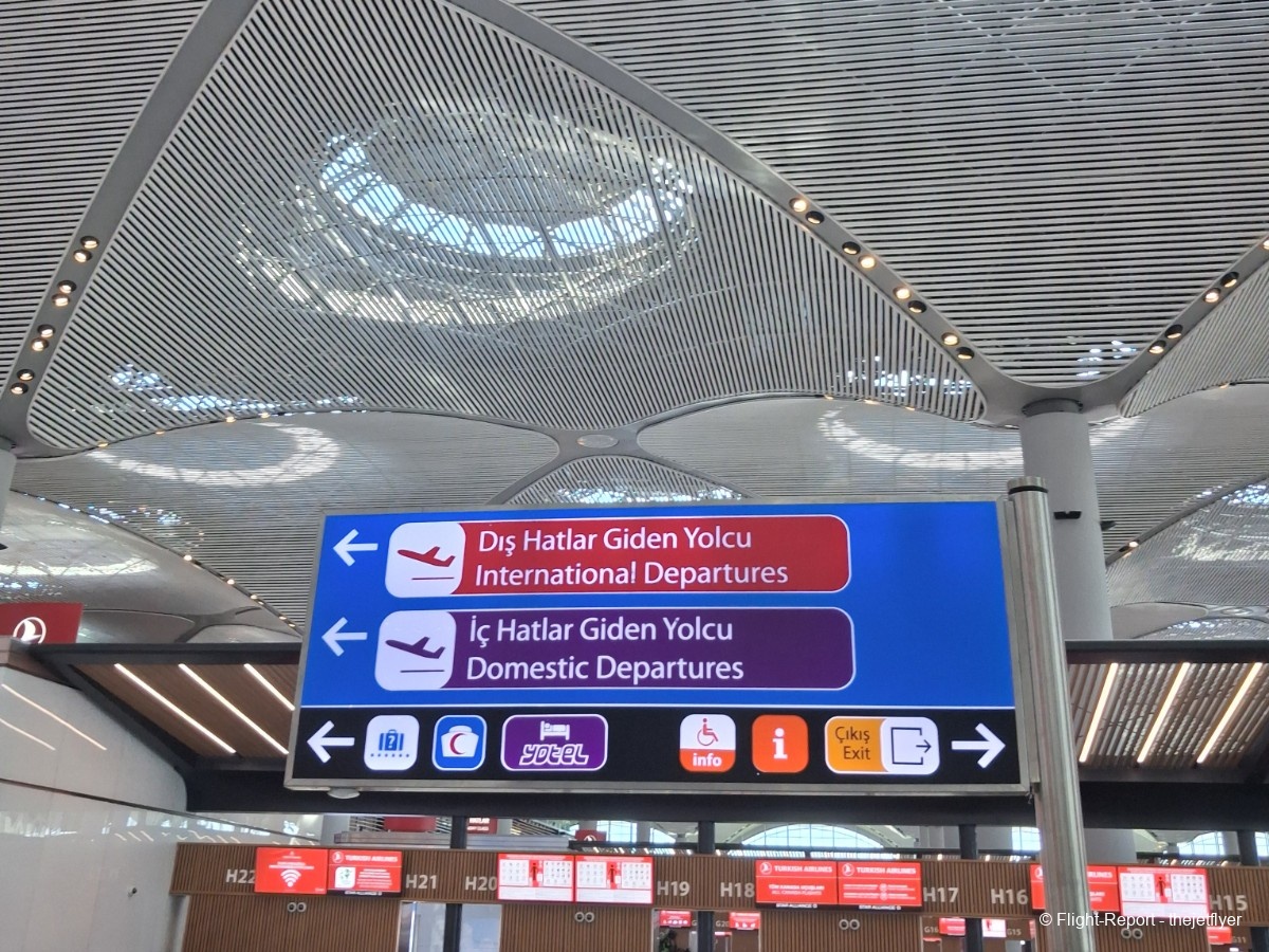 Turkish Airlines Istanbul → Manchester