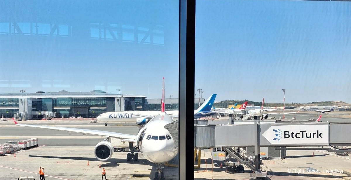Turkish Airlines Istanbul → Manchester