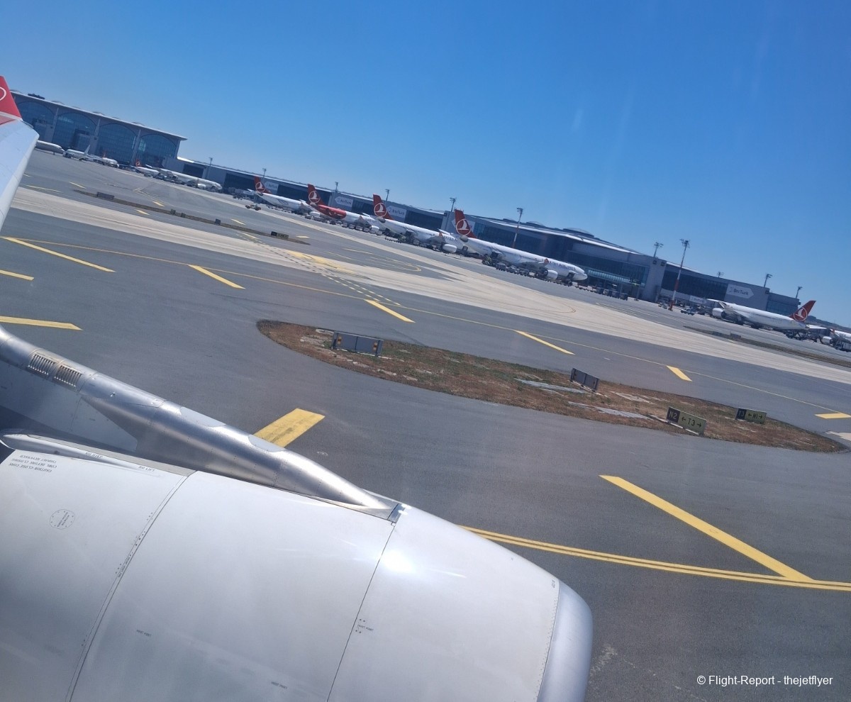 Turkish Airlines Istanbul → Manchester