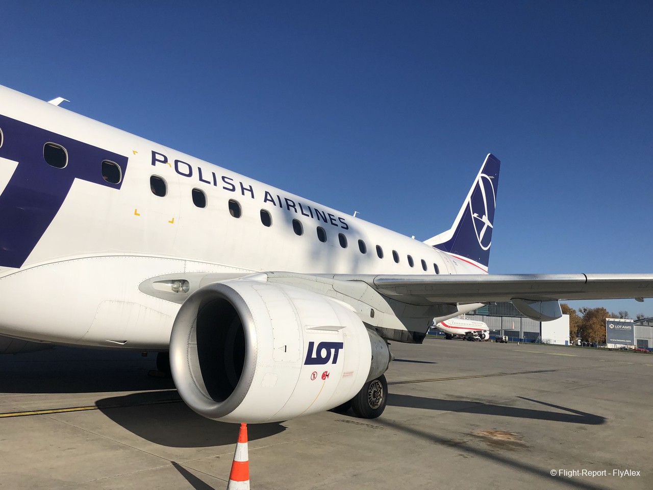 LOT Polish Airlines to connect Warsaw and Delhi in September 2019 - Live  from a Lounge