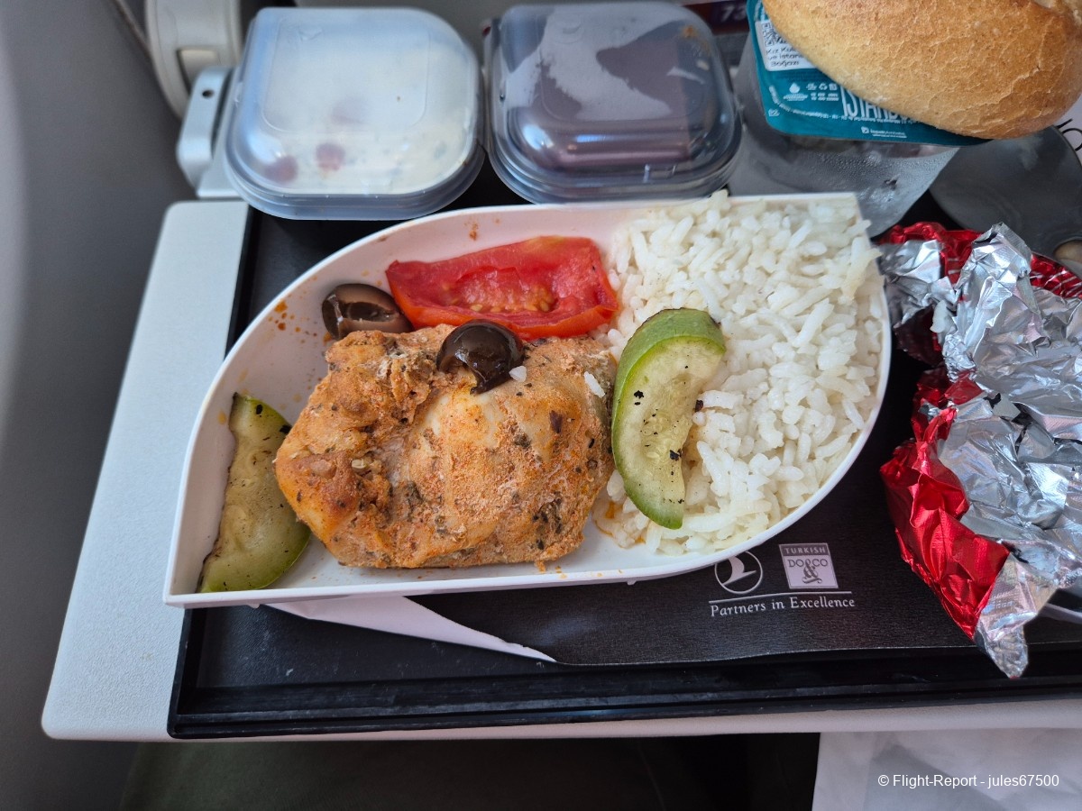 Turkish Airlines Stuttgart → Istanbul