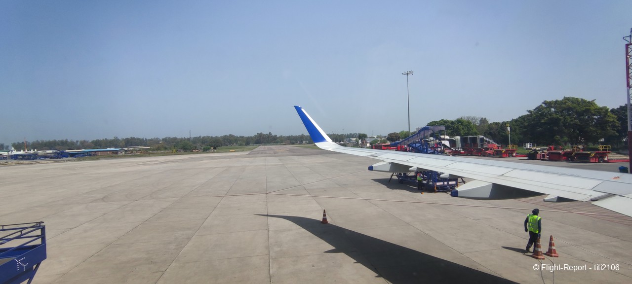 photo 005-indigo-flight-back-to-delhi-42