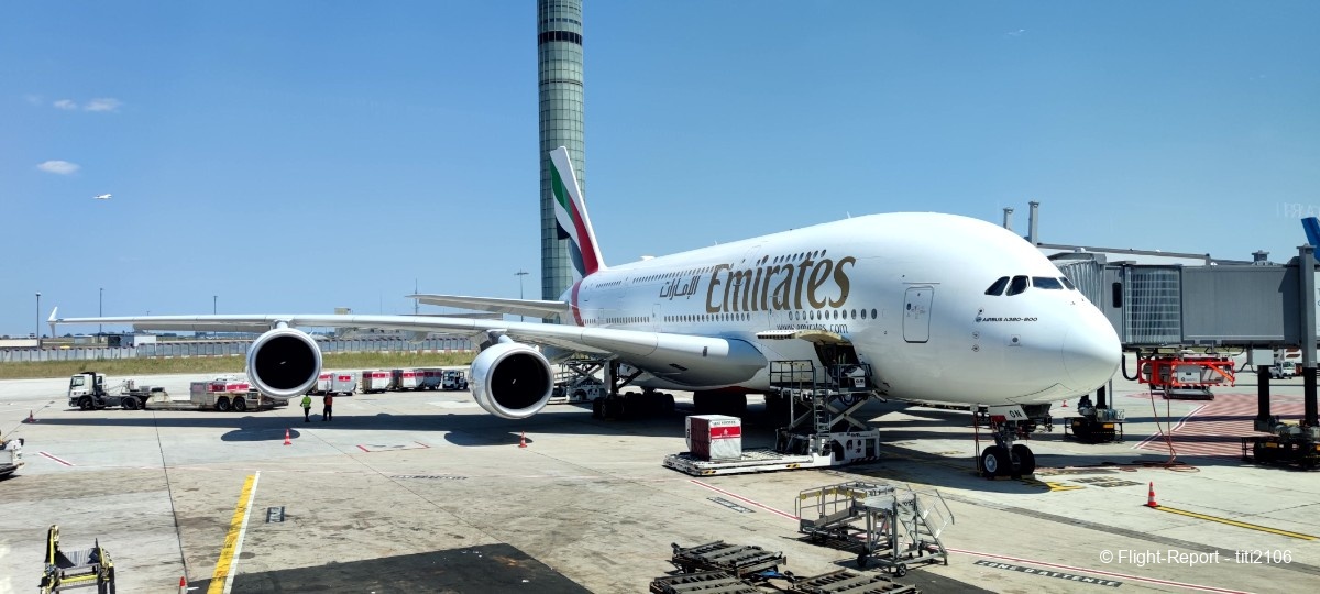 photo 001-flight-emirates-to-dubai-16