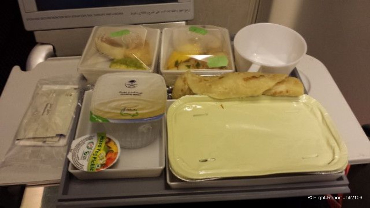 photo 025-saudia-dhaka-jeddah-cdg-18_1