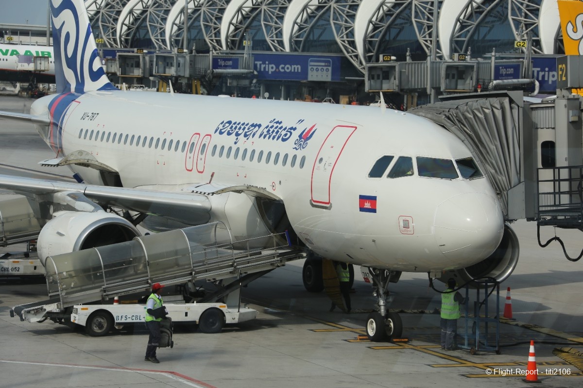 photo 004-cambodia-airways-flight-bangkok-phnom-penh-83