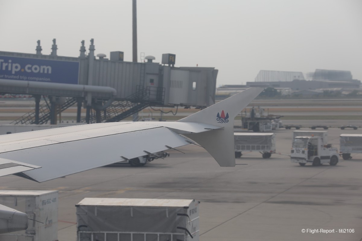 photo 004-cambodia-airways-flight-bangkok-phnom-penh-88