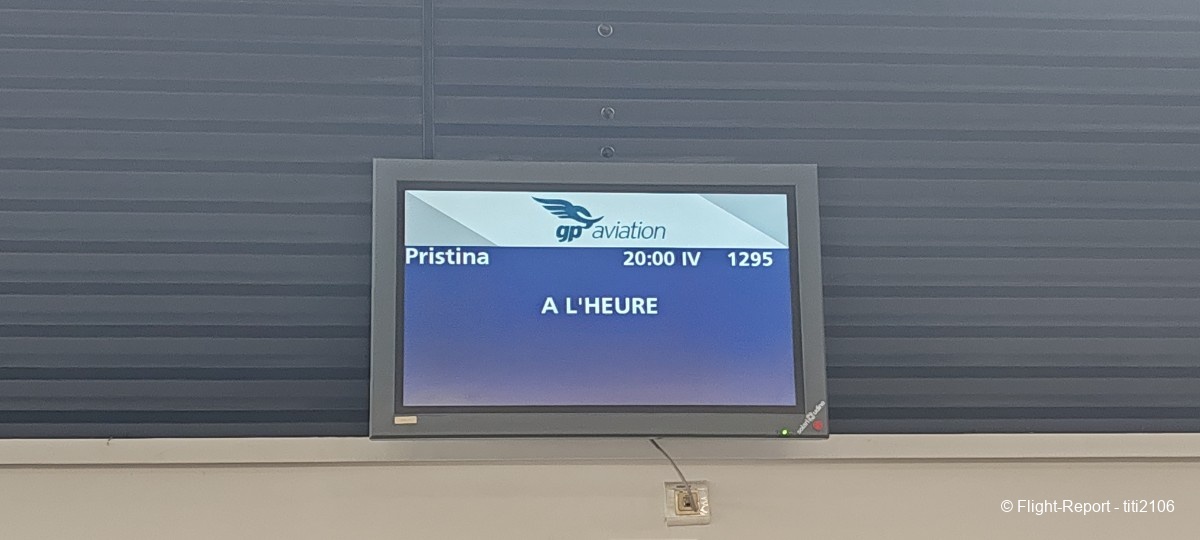 photo 001-cdg-prn-european-air-charter-11
