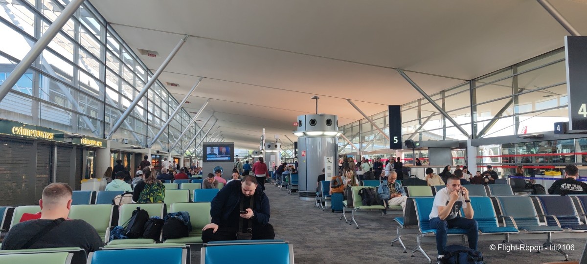 photo 001-cdg-prn-european-air-charter-18