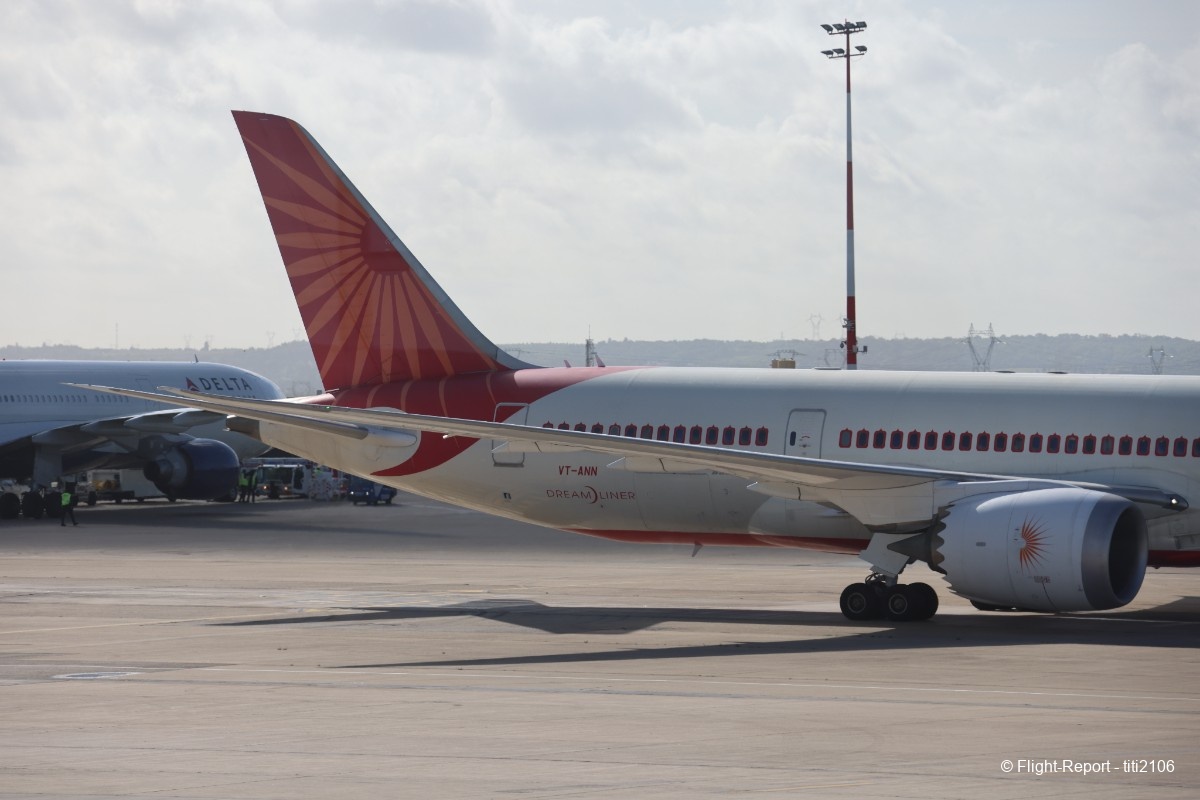 photo 001-air-india-cdg-del-12-09-25-29
