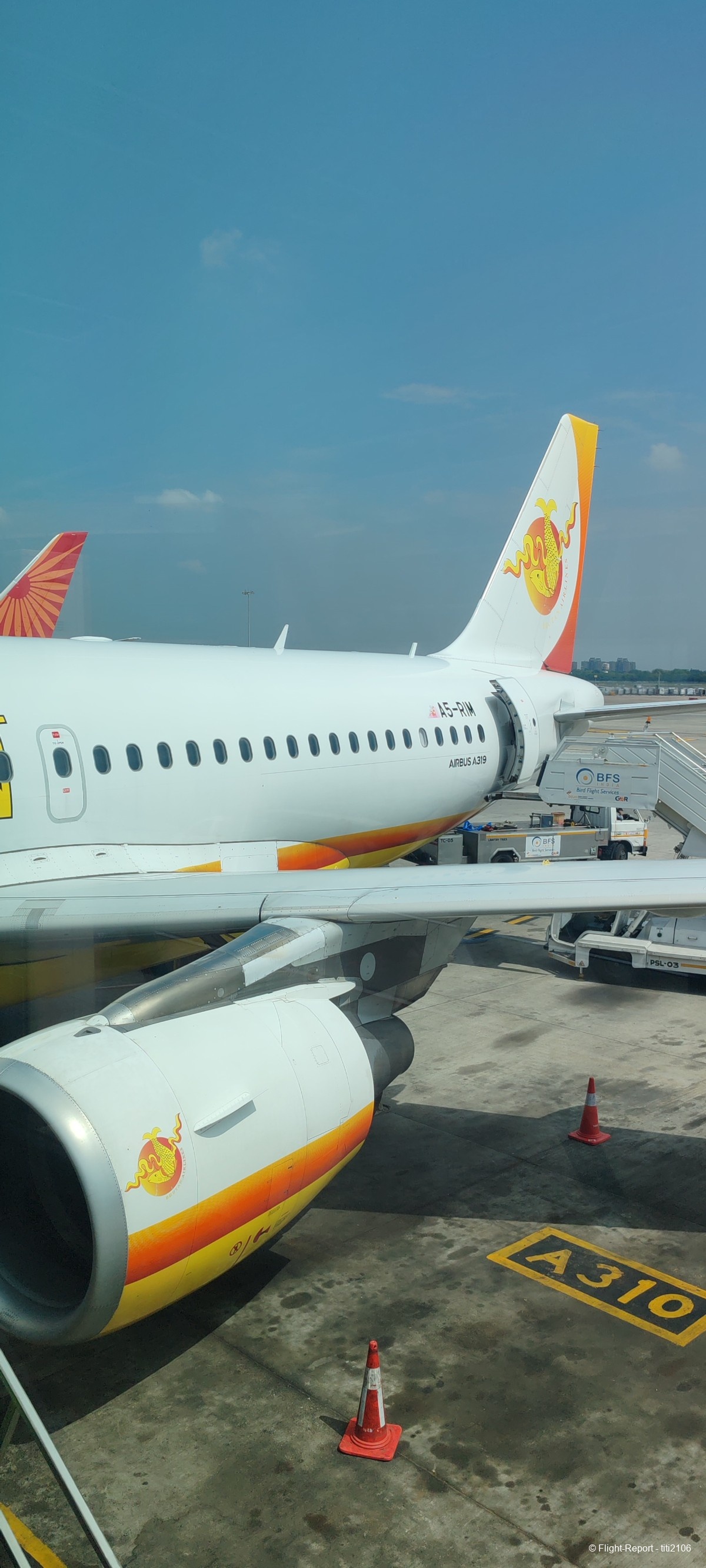 photo 004-bhutan-airlines-delhi-ktm-paro-135