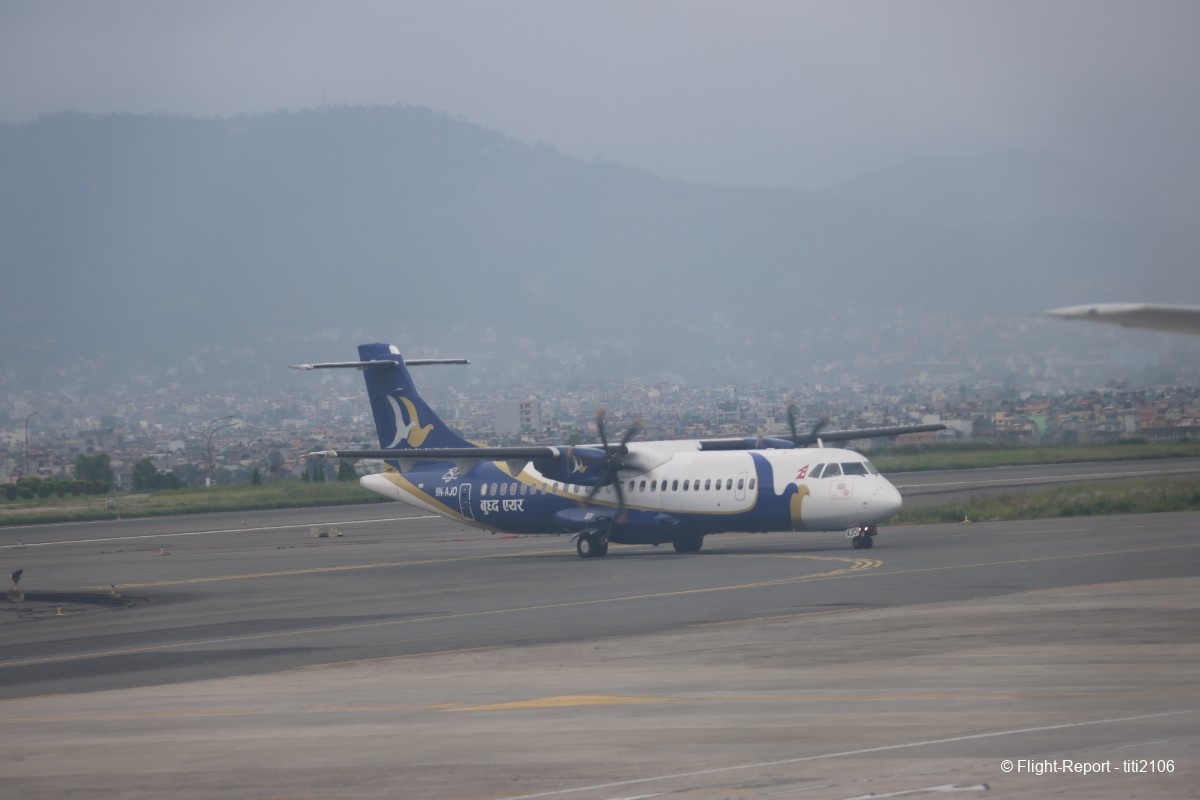 photo 004-bhutan-airlines-delhi-ktm-paro-176
