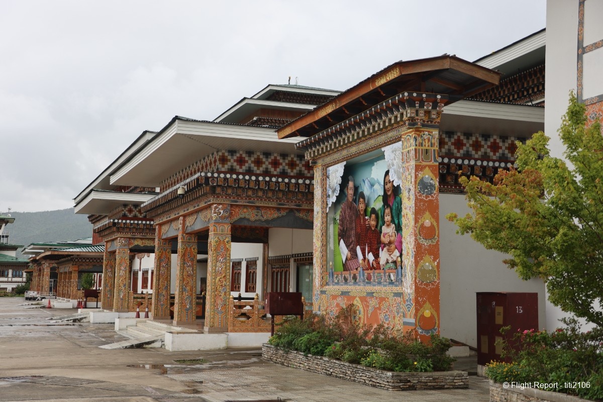 photo 004-bhutan-airlines-delhi-ktm-paro-272