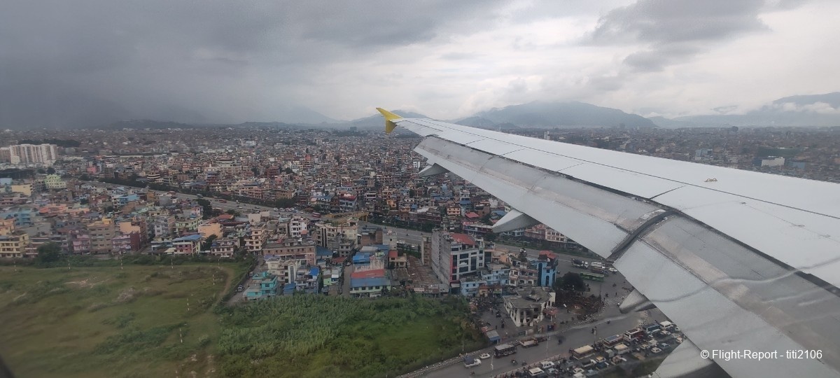 photo 004-bhutan-airlines-delhi-ktm-paro-290
