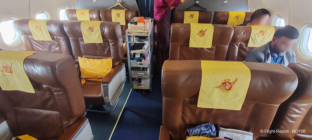 photo 004-bhutan-airlines-delhi-ktm-paro-348-50463