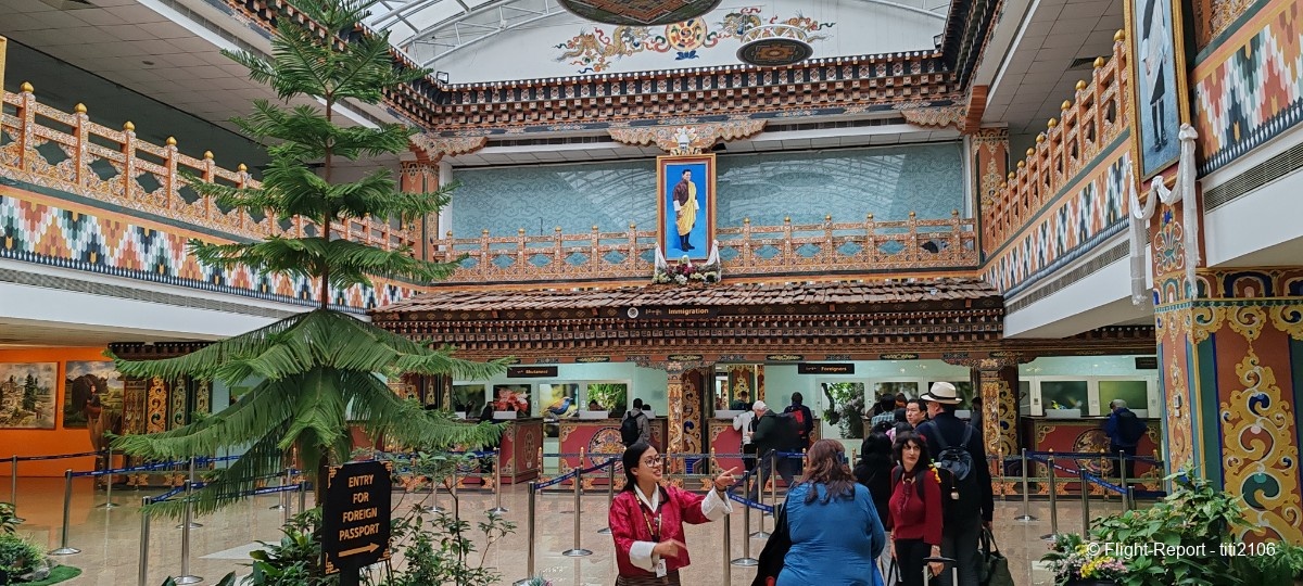 photo 004-bhutan-airlines-delhi-ktm-paro-383