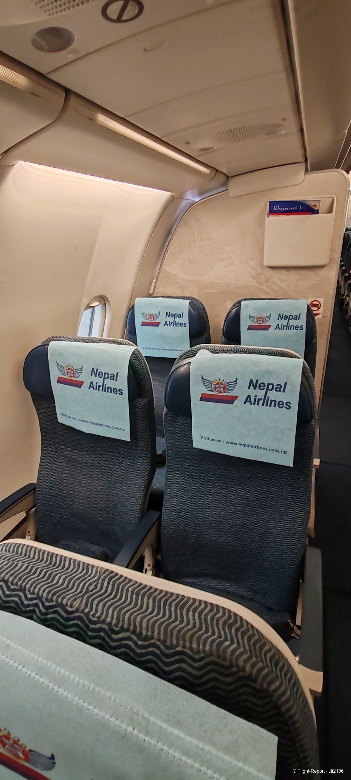 photo 031-nepal-airlines-katmandou-delhi-120