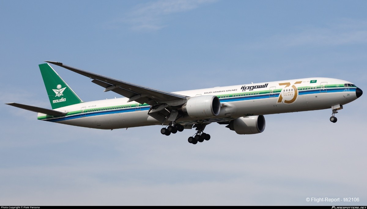 photo hz-ak28-saudia-boeing-777-368er_planespottersnet_1762421_4825c90861_o
