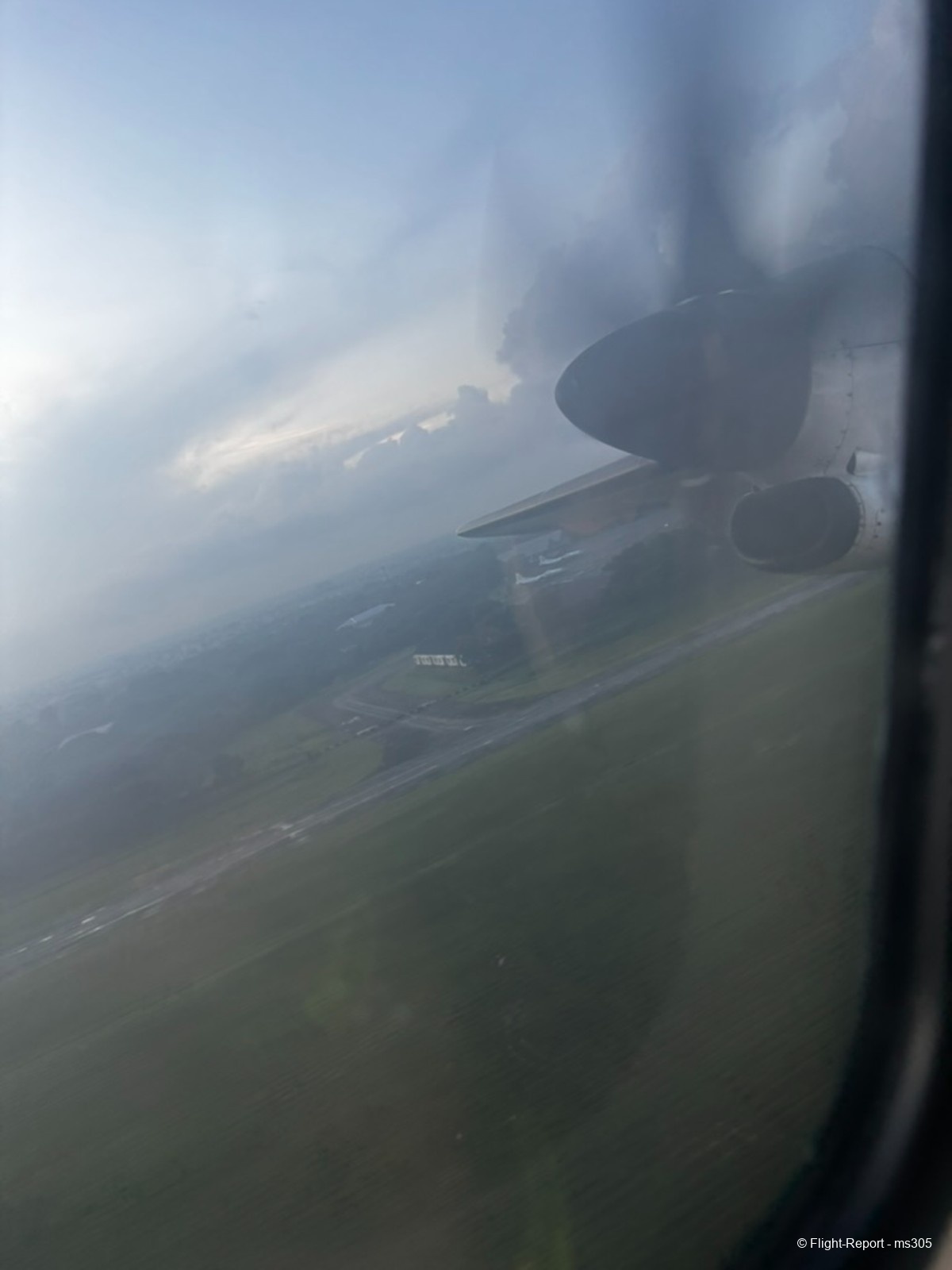 photo 02851e54-82d7-4c2a-94b6-3a2c1b2d6a7b_1_105_c