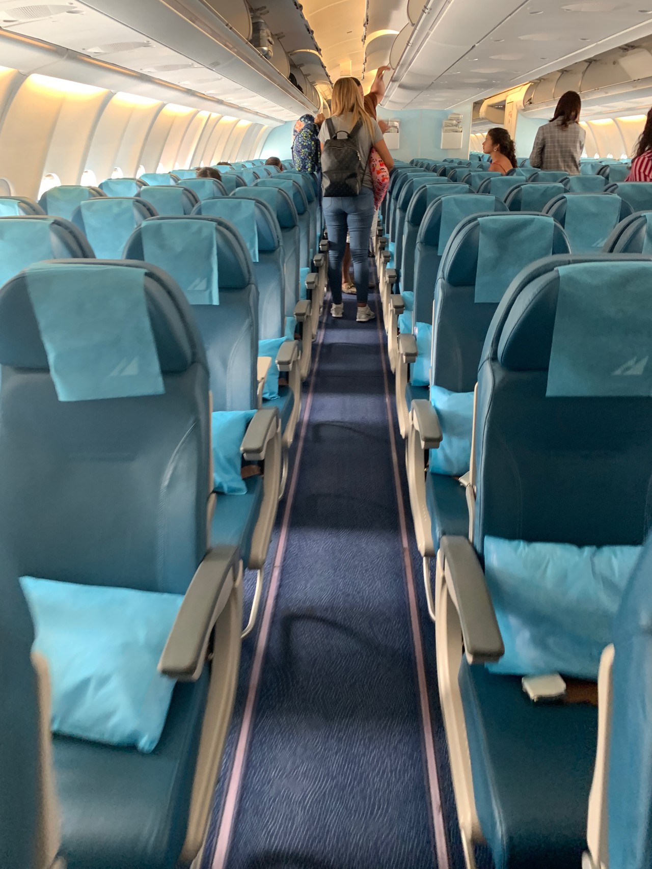 Review Of Philippine Airlines Flight From Manila To Singapore In Economy