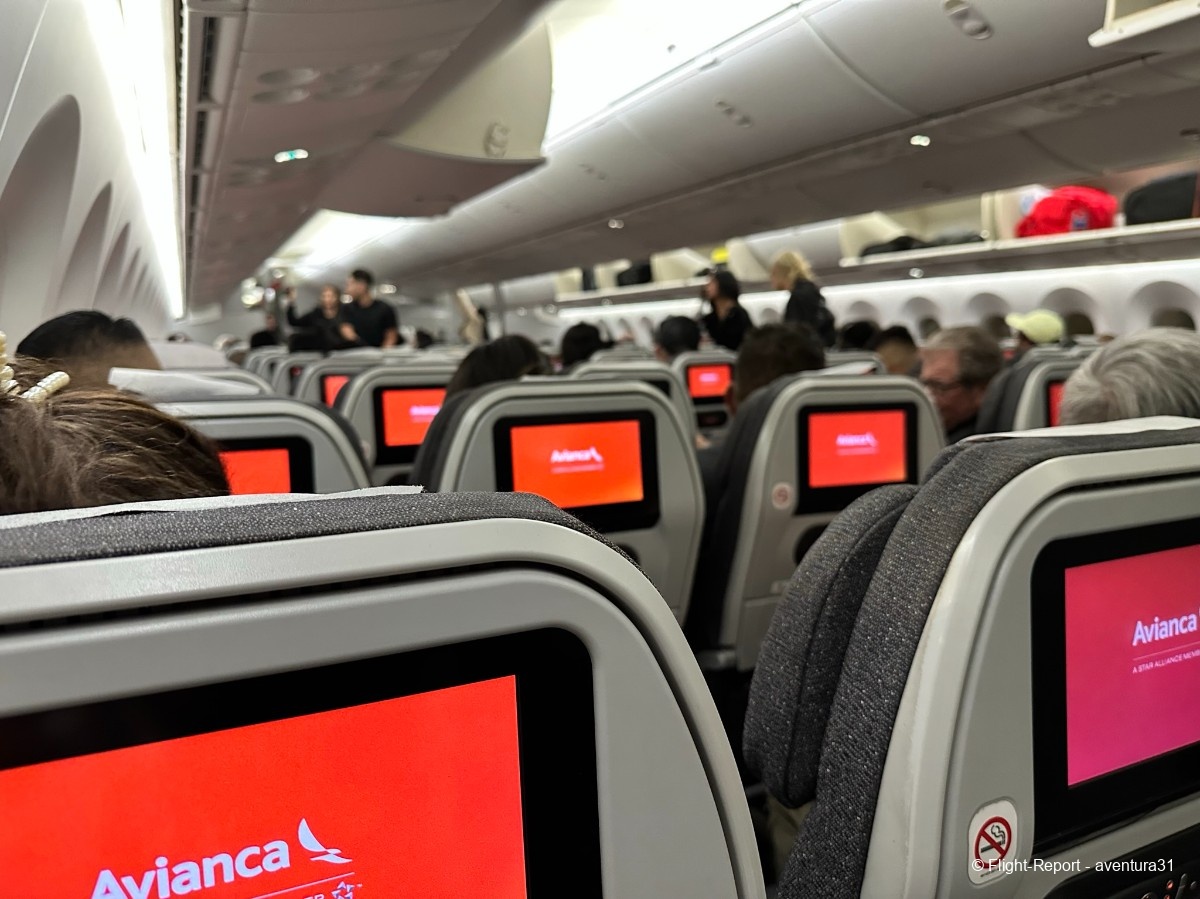 Review of Avianca flight from Los Angeles to Bogota in Economy
