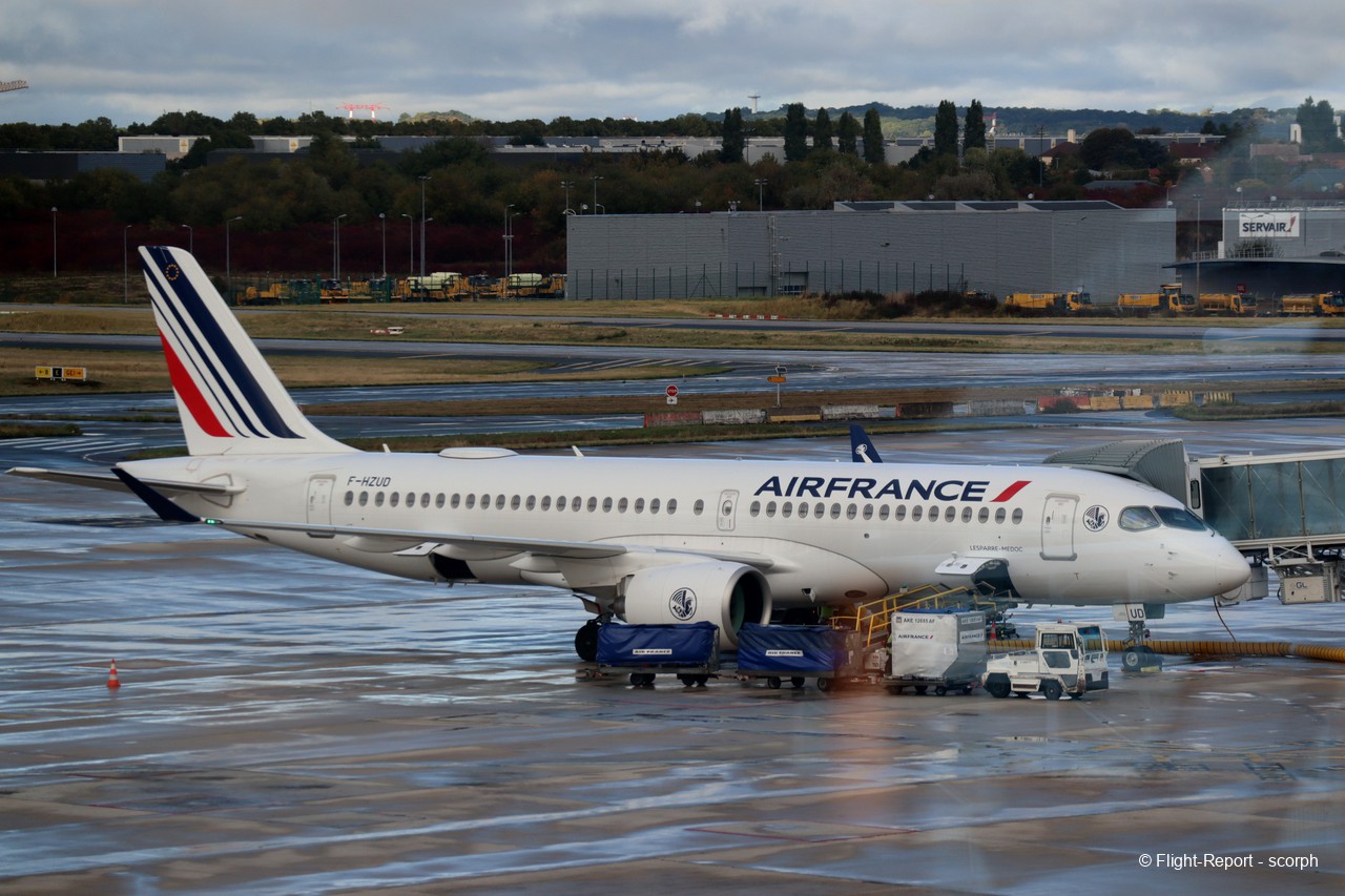 Un avion de ligne d'Air France nommé « Lesparre-Médoc »