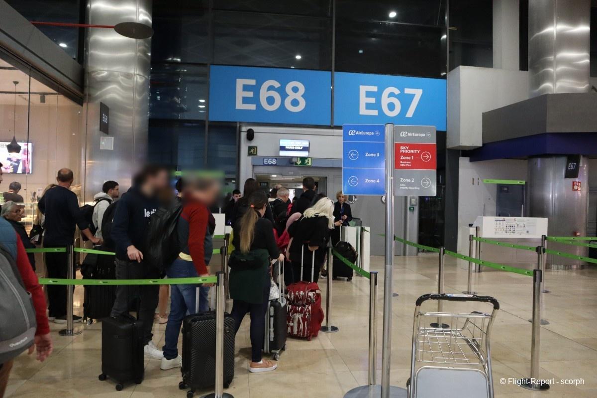 photo ux1027p17-92664