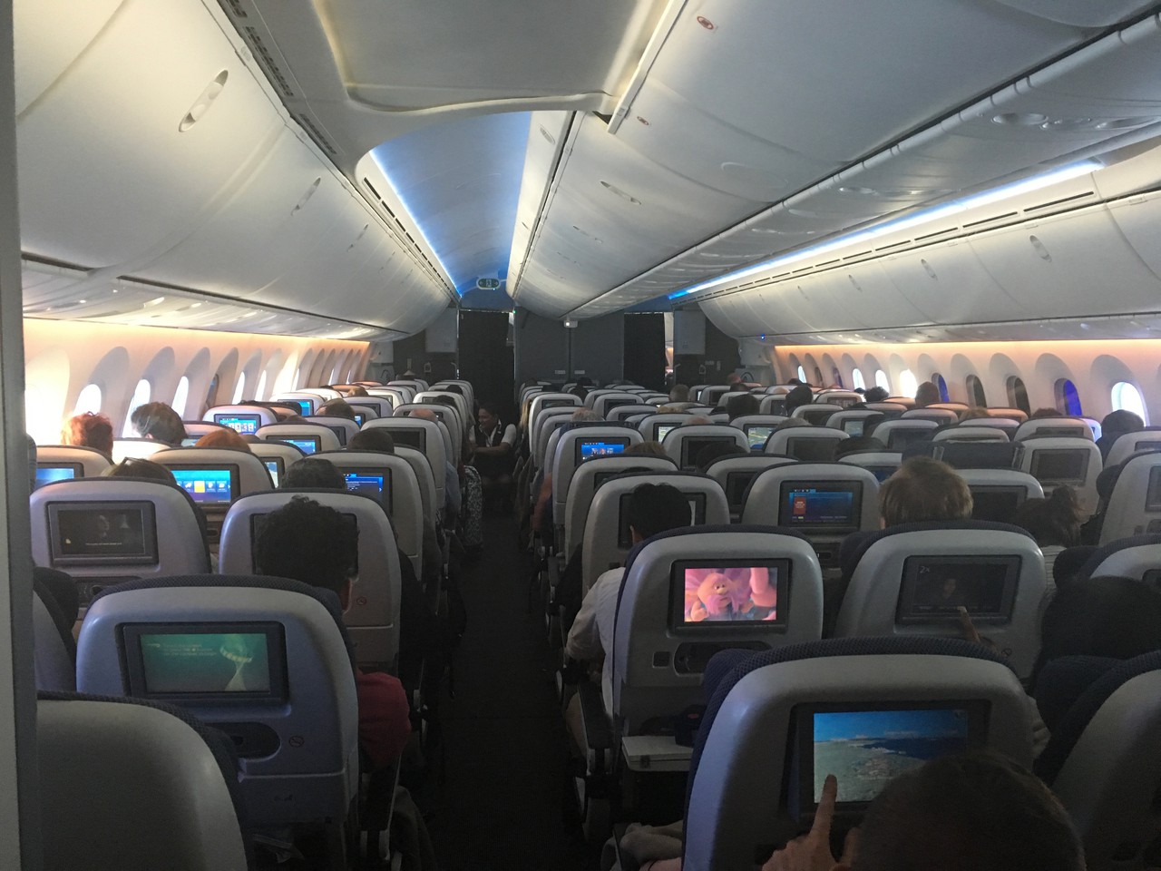 Review of British Airways flight from Toronto to London in Economy