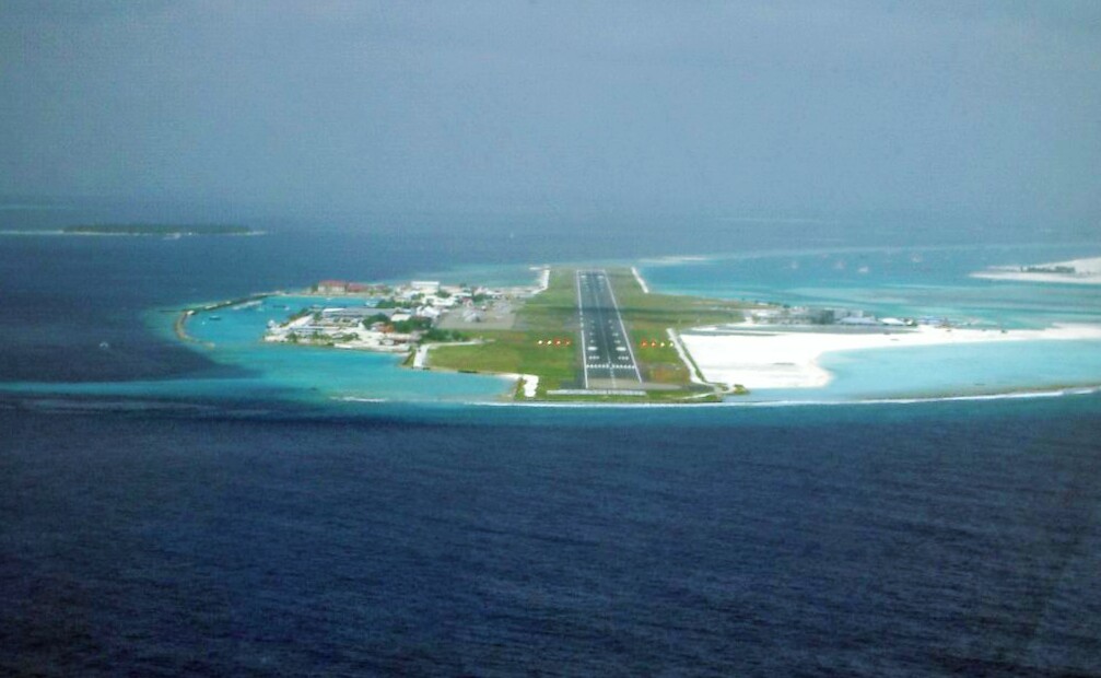 photo Maldives_Approach_Finals_-_Rwy_36_Short_Finals_1~2
