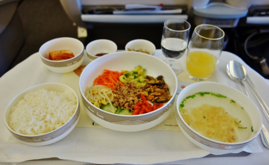 Review of Asiana Airlines flight from Seattle to Seoul in Business