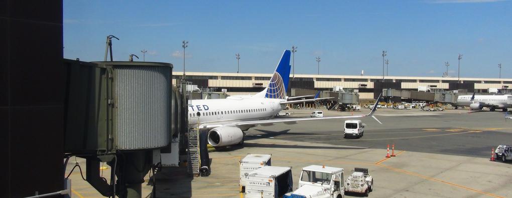 Review Of United Flight From Newark To Dallas Fort Worth In Economy