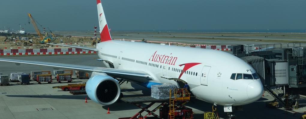 Review of Austrian Airlines flight from Hong Kong to Vienna in Economy