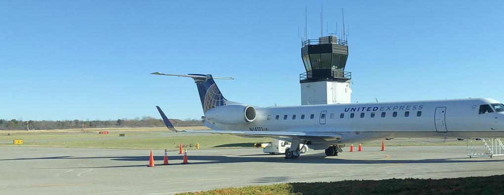 Review of United Express flight from Ithaca to Newark in Economy