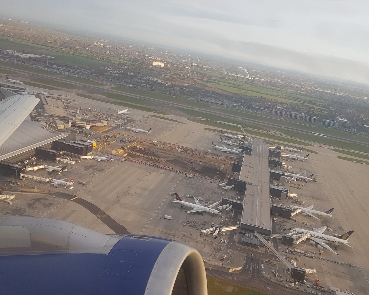 Review of British Airways flight from London to Amsterdam in Economy