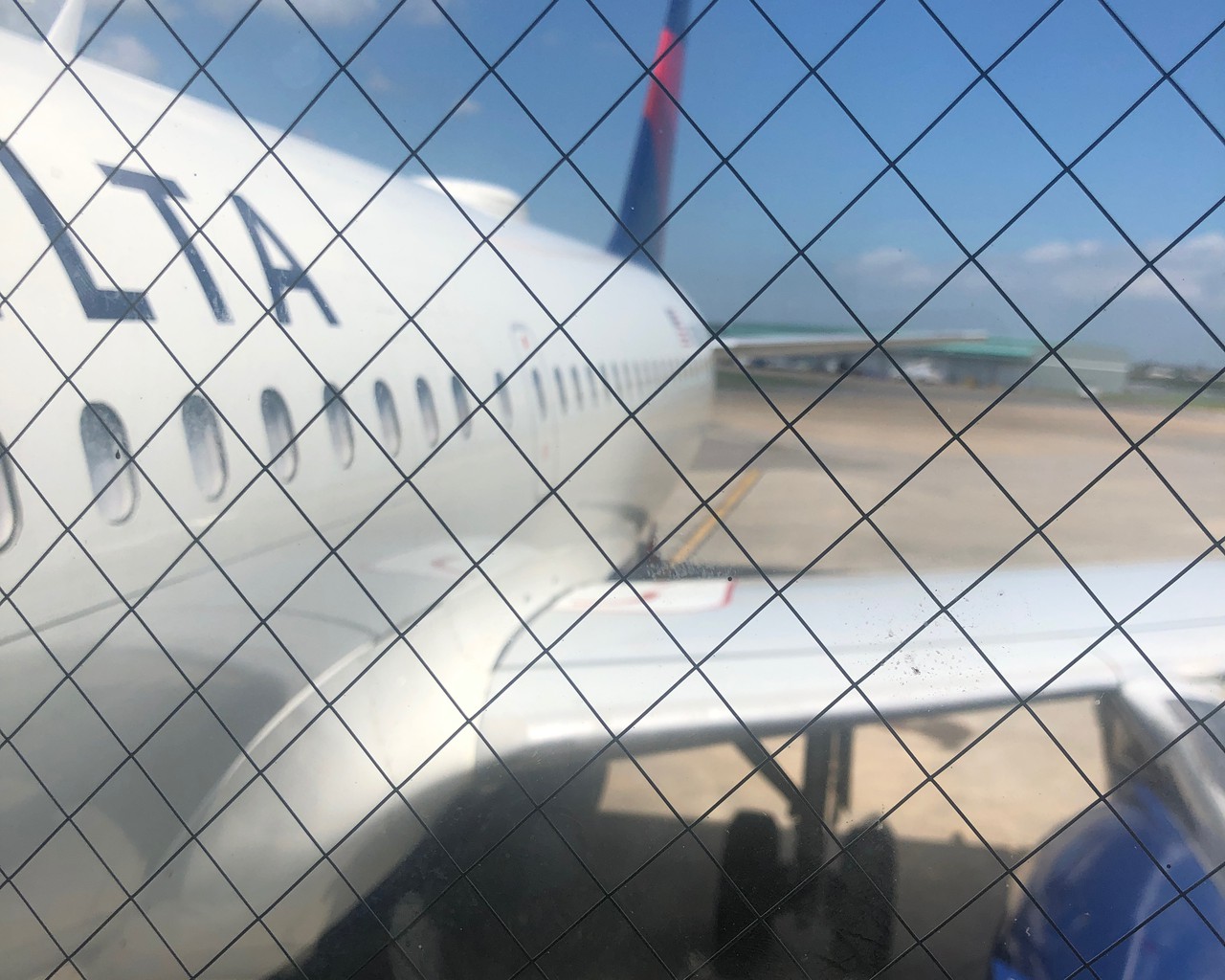 Review of Delta Air Lines flight from New Orleans to New York in Economy