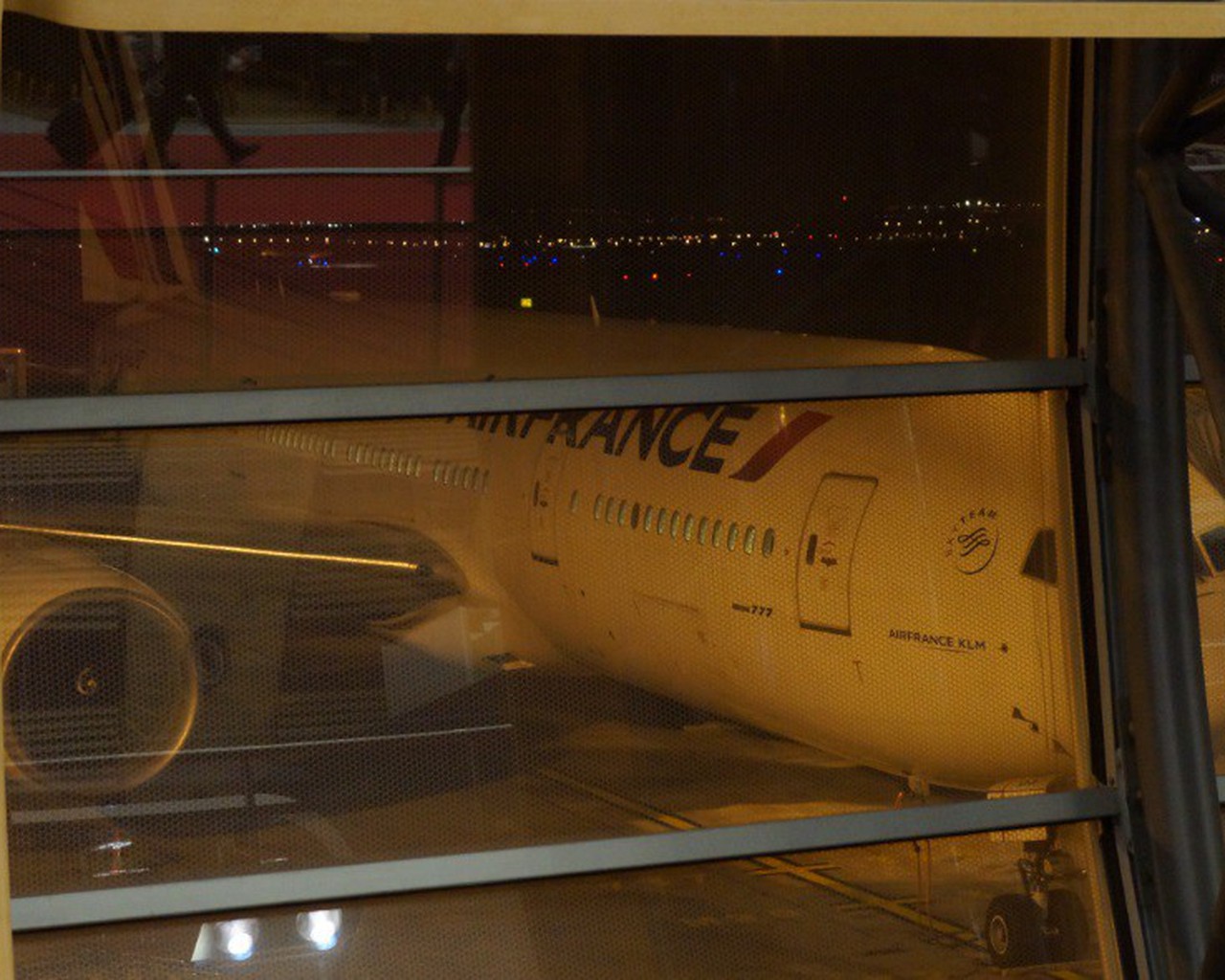 REVIEW: Air France B777-200ER business class review - C'est