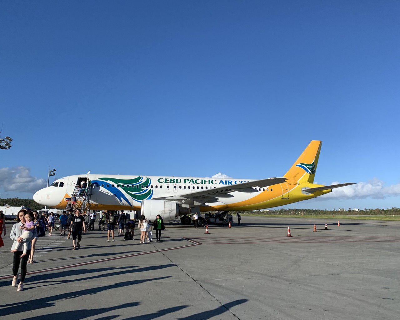 Review of Cebu Pacific flight from Manila to Caticlan (Boracay) in Economy