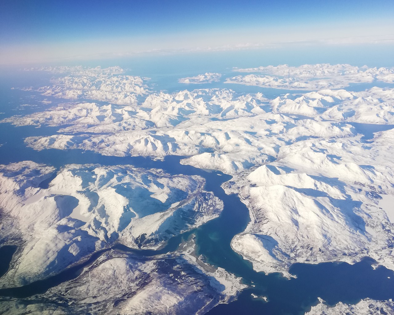 Review Of Wideroe Flight From Tromsø To Bergen In Economy