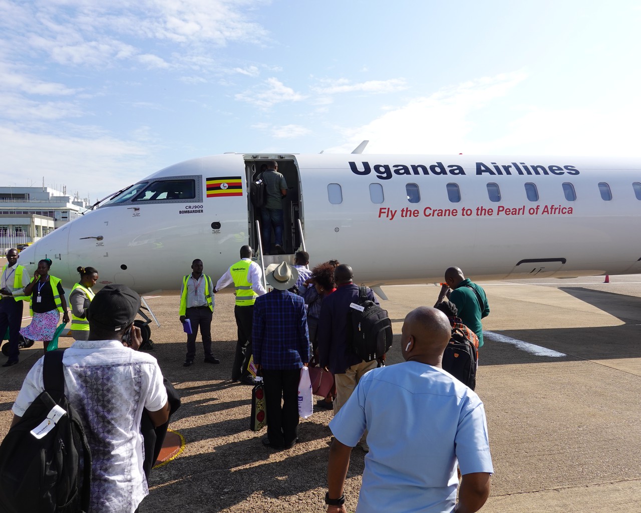 Review of Uganda Airlines flight from Kampala to Bujumbura in Economy