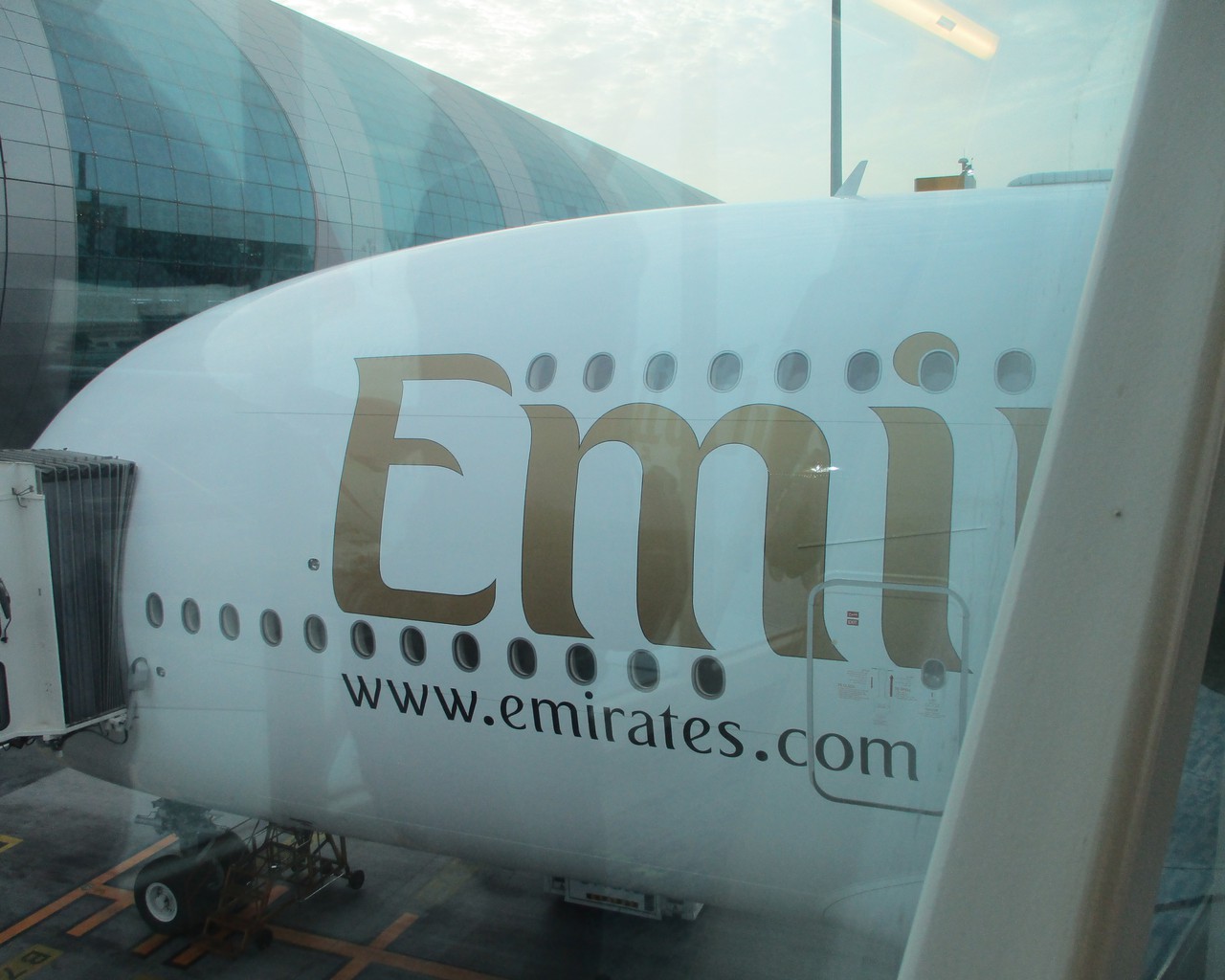 Dubai To Frankfurt Emirates Flight Status flight-report.com