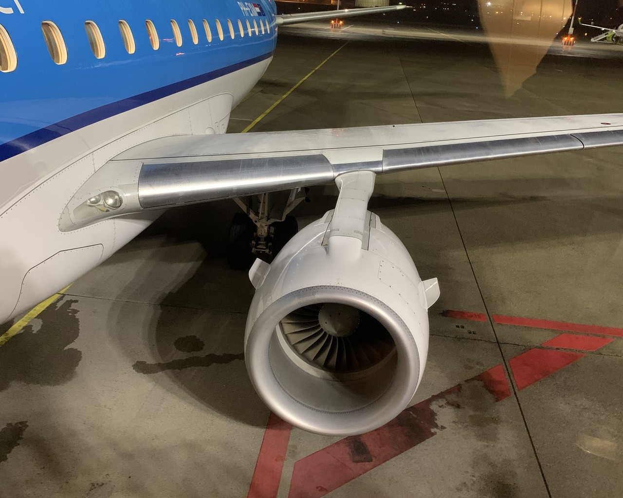 Review of KLM Cityhopper flight from Stuttgart to Amsterdam in Economy Review of KLM Cityhopper flight from Stuttgart to Amsterdam in Economy