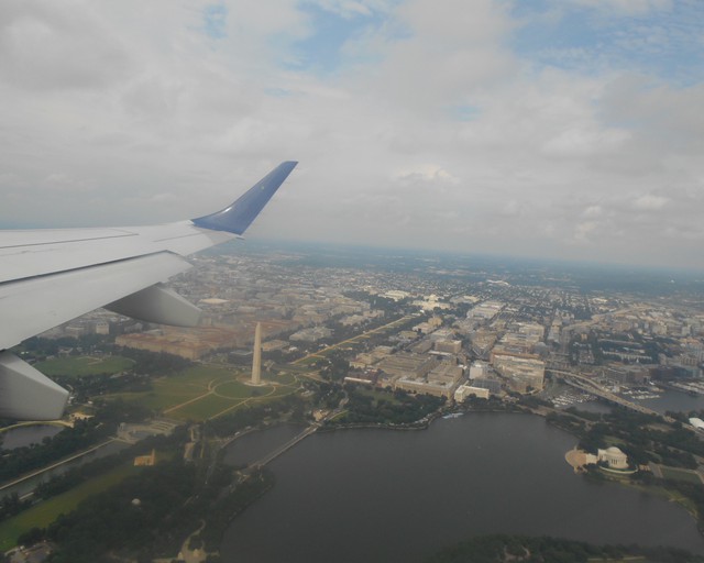 Review of JetBlue Airways flight from Washington to Orlando in Economy