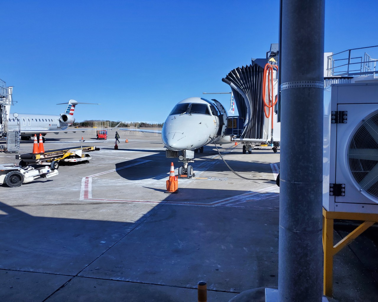 Review of American Airlines flight from Charlotte to Roanoke in Economy