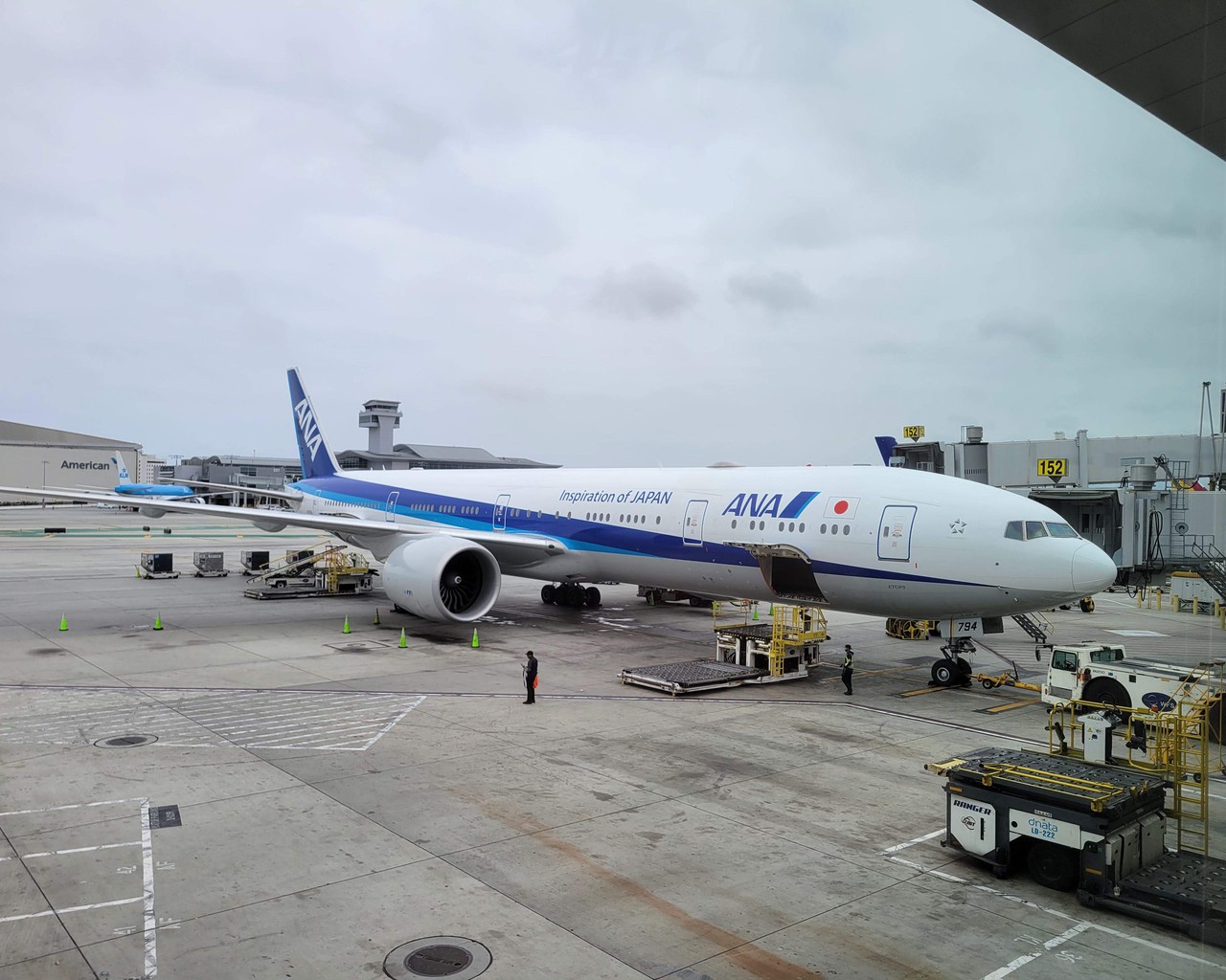 Review of ANA flight from Los Angeles to Tokyo in Economy