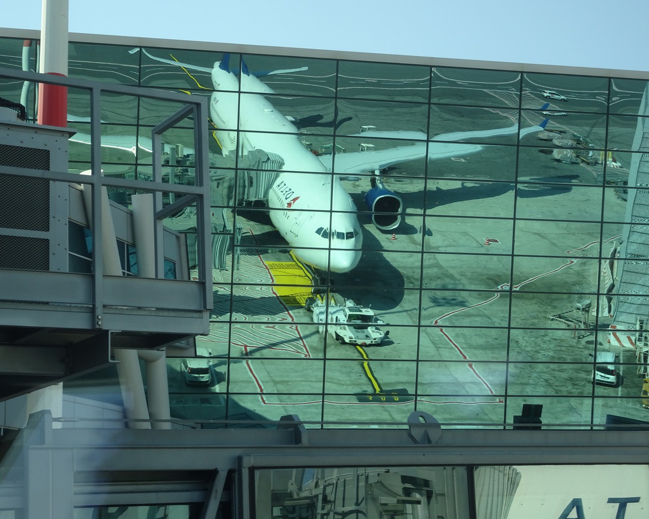 Review of Delta Air Lines flight from Rome to New York in Economy