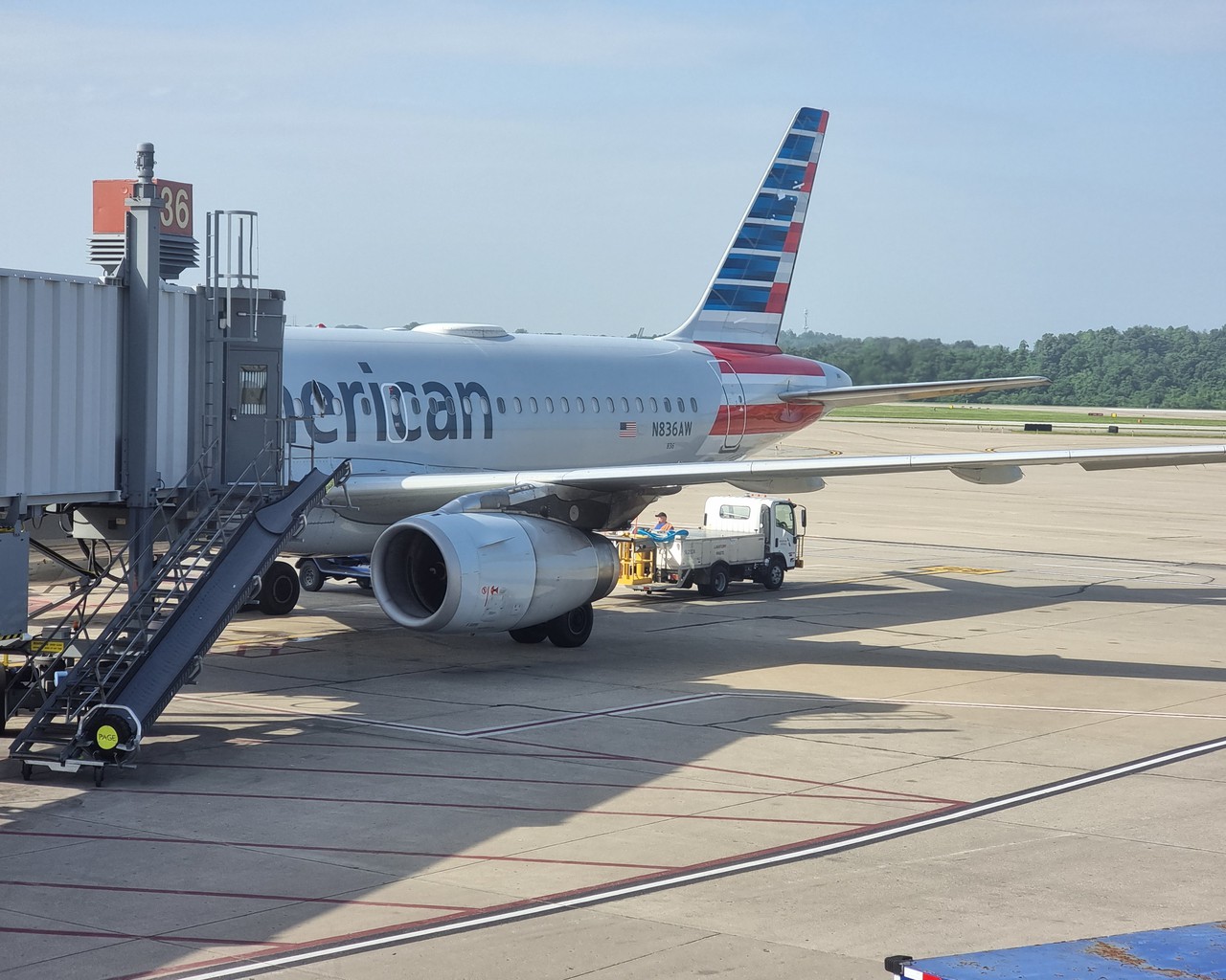 Review of American Airlines flight from Pittsburgh to Dallas/Fort Worth